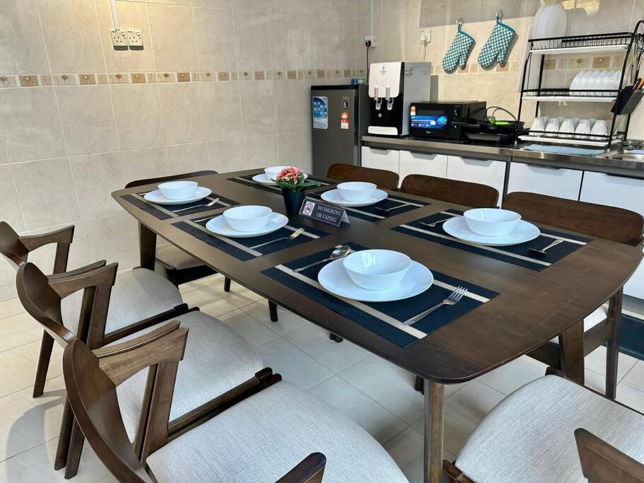 Cozy Holiday Home Karaoke Bbq Bukit Indah Jb Джохор-Бару Екстер'єр фото